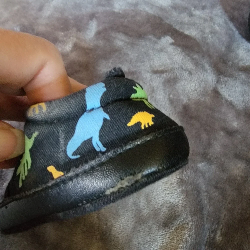 Dinosaur Slip On Crib Shoes Baby Size 3 Black Fair Condition Canvas Sneakers